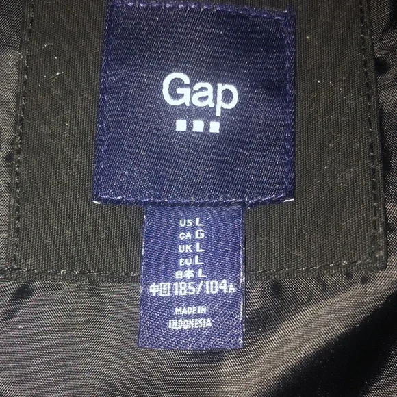GAP Men’s Heavyweight Puffer Vest, Large - Picture 2 of 3